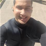 Apasionado por la enseñanza, paciente y cercano. Doy clases de historia, geografía y filosofía para 4 de la ESO y Bachillerato